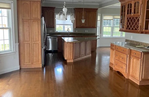 Foxboro House | Charming 4-bedroom house with WiFi, AC in amazing Foxborough