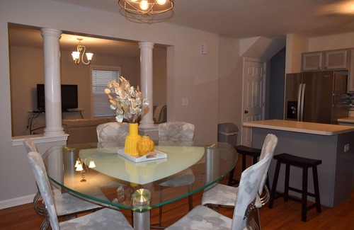 Greenville - Spartanburg House | Charming 4-bedroom house in welcoming Greenville with WiFi, AC