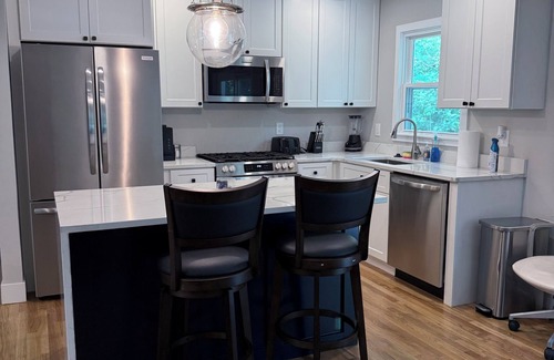 Neabsco House | Charming 4-bedroom house with WiFi and AC in Woodbridge