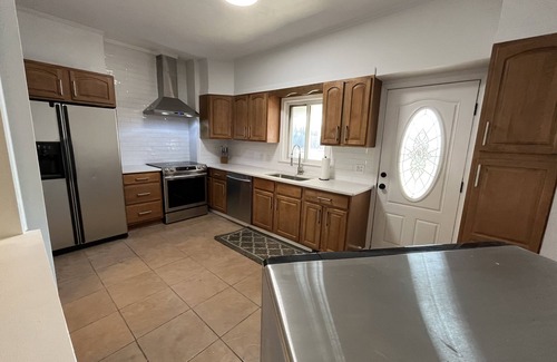 Bethlehem House | Charming 4 bedroom house right in downtown Bethlehem. Walkable to everything!