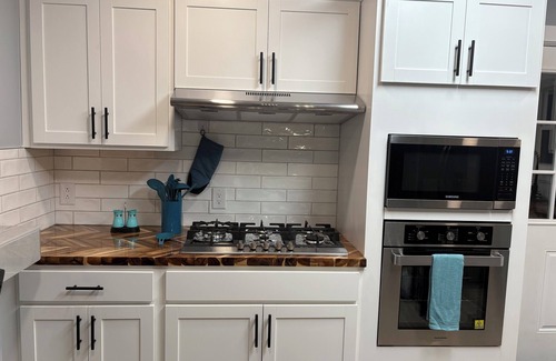 Dyersburg House | Charming 4-bedroom house with AC and WiFi in Dyersburg