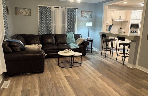 Dyersburg House | Charming 4-bedroom house with AC and WiFi in Dyersburg