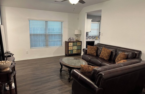 Decker Prairie House | Charming 4-bedroom house with WiFi and AC in Pinehurst