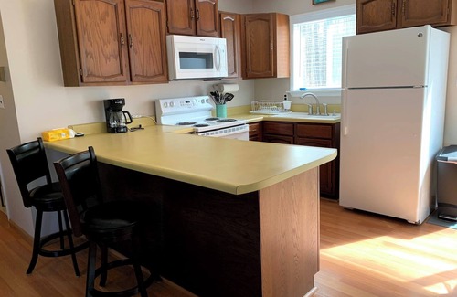 Higgins Lake House | Charming 4-bedroom house in welcoming Roscommon with WiFi, AC