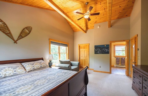 Bethel Cabin | Charming 4-Bedroom Home with Hot Tub, Game Room, and Stunning Mountain Views