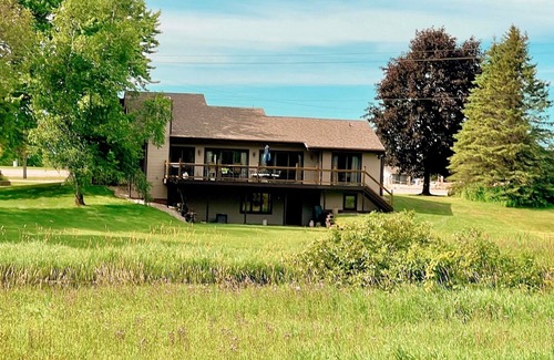 Brillion House | Charming 4-bedroom house located on Deer Run Golf Course. Perfect location!