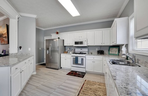 Marietta House | Charming 4-bedroom house Stylish Stay Minutes from The Battery + East Cobb Sport