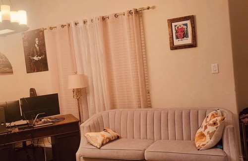 Aubrey House | Charming 4-bedroom house in lovely Savannah! Savor Savannah