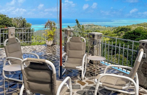 Coromandel House | Charming 4-bedroom house, In Batratan, Gravier with AC, WiFi. Enjoy your stay