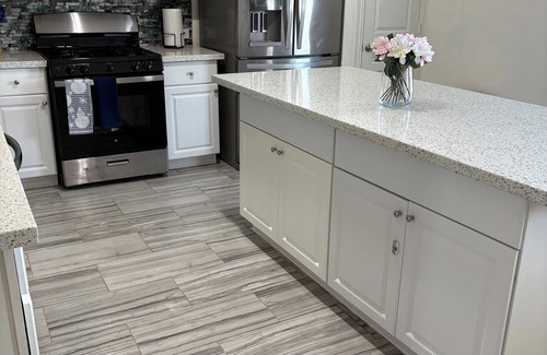Cypress House | Charming 4-bedroom house with AC and WiFi in tranquil Cypress