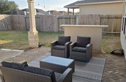 Cypress House | Charming 4-bedroom house with AC and WiFi in tranquil Cypress
