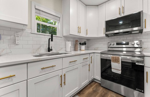 Whitehaven House | Charming 4-bedroom house with WiFi and AC in welcoming Memphis