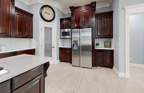 Midland House | Charming 4-bedroom house + pool + with AC and WiFi in lovely Midland, TX.