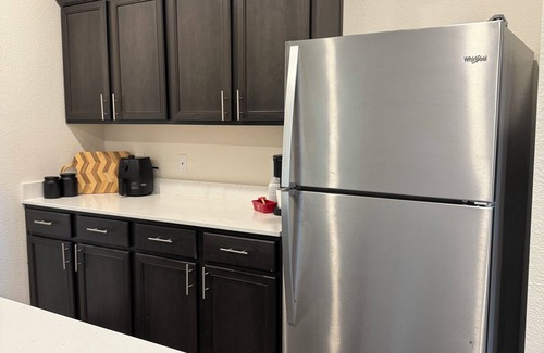 Anna House | Charming 4-bedroom house in Anna with WiFi and AC