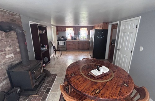 Keymar House | Charming 4-bedroom house in a tranquil wooded location