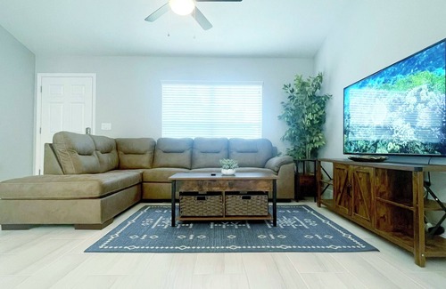Ocala House | Charming 4-bedroom house with WiFi and AC in tranquil Ocala