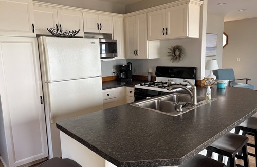 Lake City Cottage | Charming 4-bedroom lakefront cottage in Lake City on beautiful Lake Missaukee