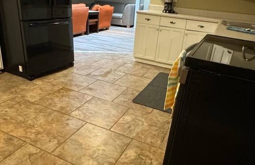 Jackson Cottage | Charming 4-bedroom Lakehouse cottage one hour from downtown Atlanta
