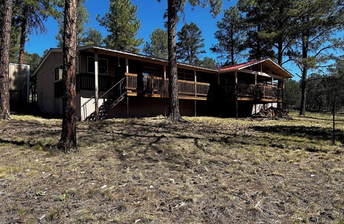 Timberon House | Charming 4-bedroom mobile home with WiFi and AC in Timberon
