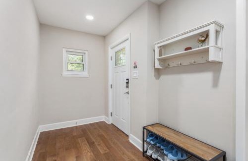 High Point House | Charming 4-Bedroom Retreat House