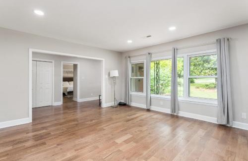 High Point House | Charming 4-Bedroom Retreat House