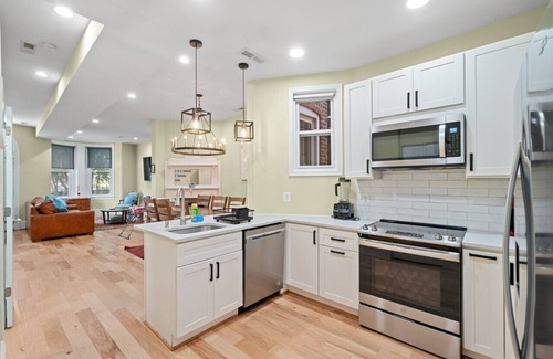 Truxton Circle House | Charming 4-Bedroom Townhouse in the Heart of DC