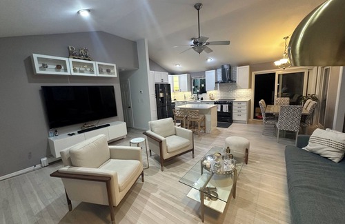 Hampton Bays House | Charming 4-bedroom house with salt water pool, AC and WiFi in Hampton Bays