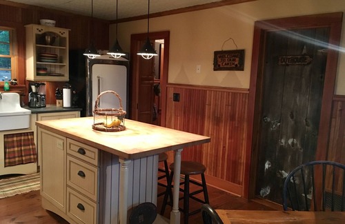 Lake Luzerne House | Charming 4 Bedroom Home In Lake Luzerne. 10 miles to Lake George Village.