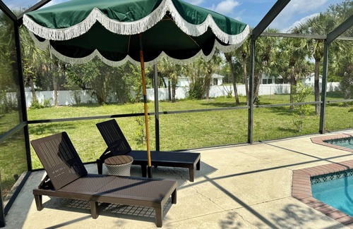 Joel House | Charming 4-bedroom house in enchanting Lehigh Acres with an amazing pool!