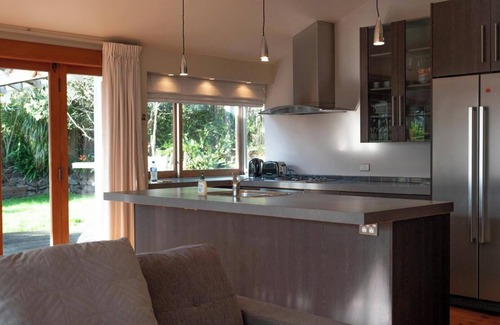 Mount Eden House | Charming 4-Bedroom Villa with Historic Flair.