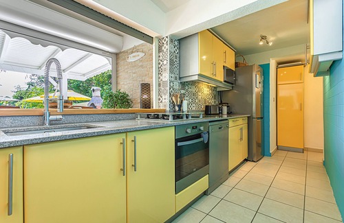 Saint-Francois Villa | Charming 4* villa with swimming pool 300 m from the sea