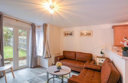 Chichester Apartment | Charming 4bed home in Chichester