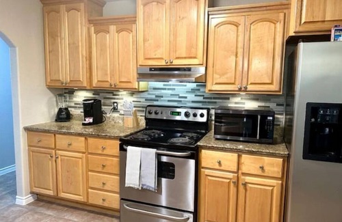 Eagle Pass House | Charming 4beds/2bath Entire Home