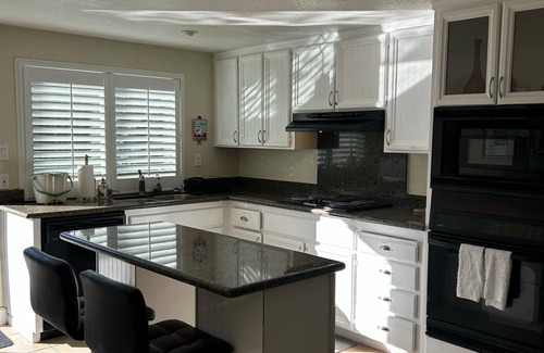 Browns Valley House | Charming 4BR Home with Pool in Napa Valley – Your Perfect Long-Term Retreat!