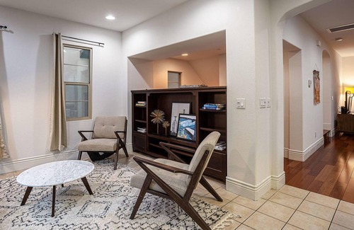 Milpitas House | Charming 4BR House in Milpitas w/Parking