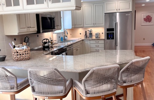 Osterville House | Charming 4BR Osterville Home, Walk to Pond, 2 mi to beach, Hot Tub & Beach Pass