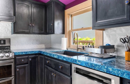 Westside Santa Cruz House | Charming 5 BD Victorian House by Beach Boardwalk