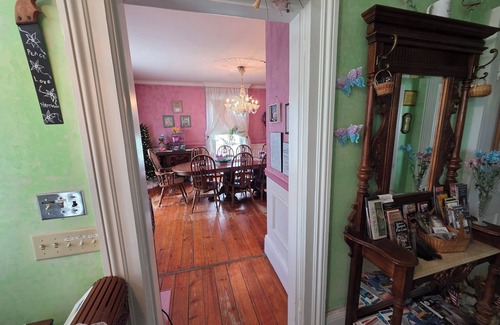 Galena Bed & Breakfast | Charming 5-bedroom B&B with WiFi and AC in Tremendous Galena