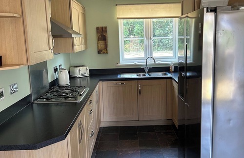 Upton House | Charming 5-Bedroom Guesthouse in a Peaceful Location Near Northampton Centre