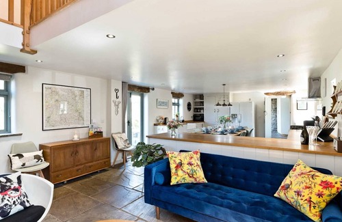 Monyash House | Charming 5 bedroom converted barn in Monyash, near to Bakewell.