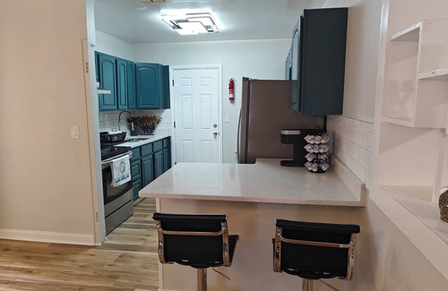 Jacksonville House | Charming 5-bedroom house with AC in Jacksonville