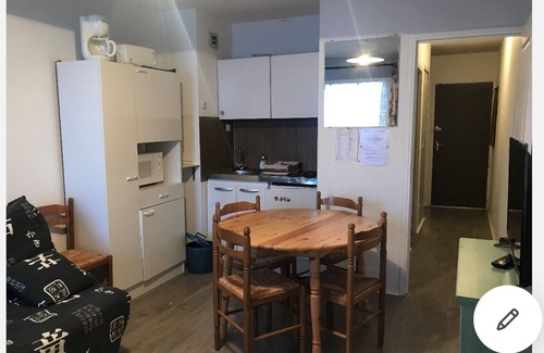 Saint-Aventin Apartment | Charming 5-person studio facing south