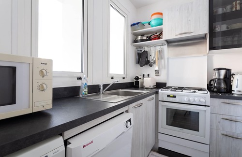 Aydat Villa | Charming 50's villa with large garden, breathtaking lake view