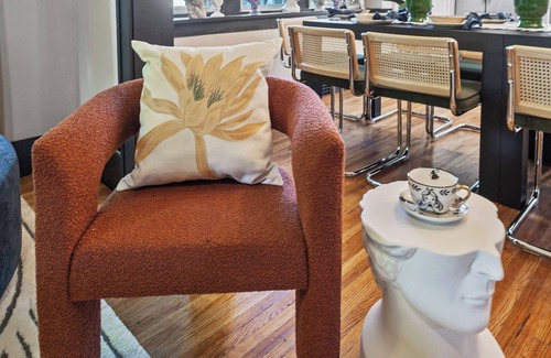 Lincoln House | Charming 5BD - Games & Cozy Decor - 10 Mins to LNK