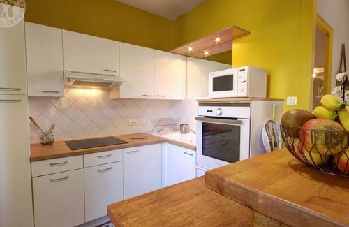 Andrezieux-Boutheon Apartment | Charming 60m² Apt with Garden, EV Charging, and Modern Amenities in Andrézieux-Bouthéon