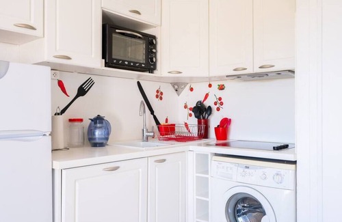 Carqueiranne Apartment | Charming 600 m from beaches and shops