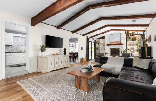 Round Rock West House | Charming 7BR Home in Round Rock