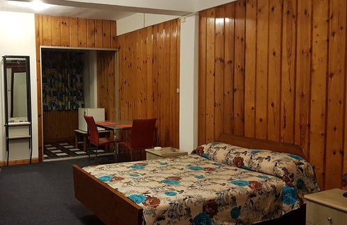 Quatre Bornes Hotel | Charming 8-bedroom hotel type residence in Quatre Bornes