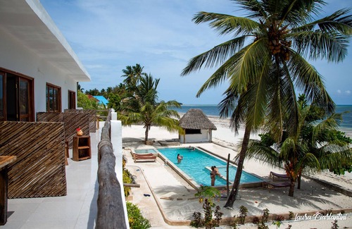 Uroa Villa | Charming 8 Rooms | 8 Bath | Sleeps 21| Beach Villa