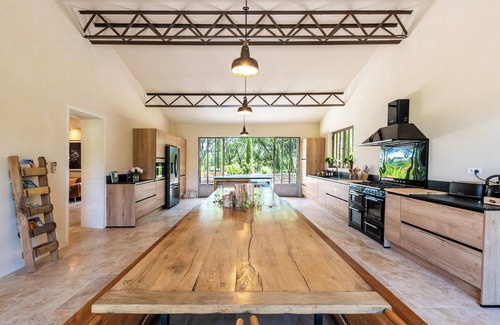 Menerbes Other | Charming 9 bedroom Bastide in Ménerbes fitness picckle ball, spa, swimming pool